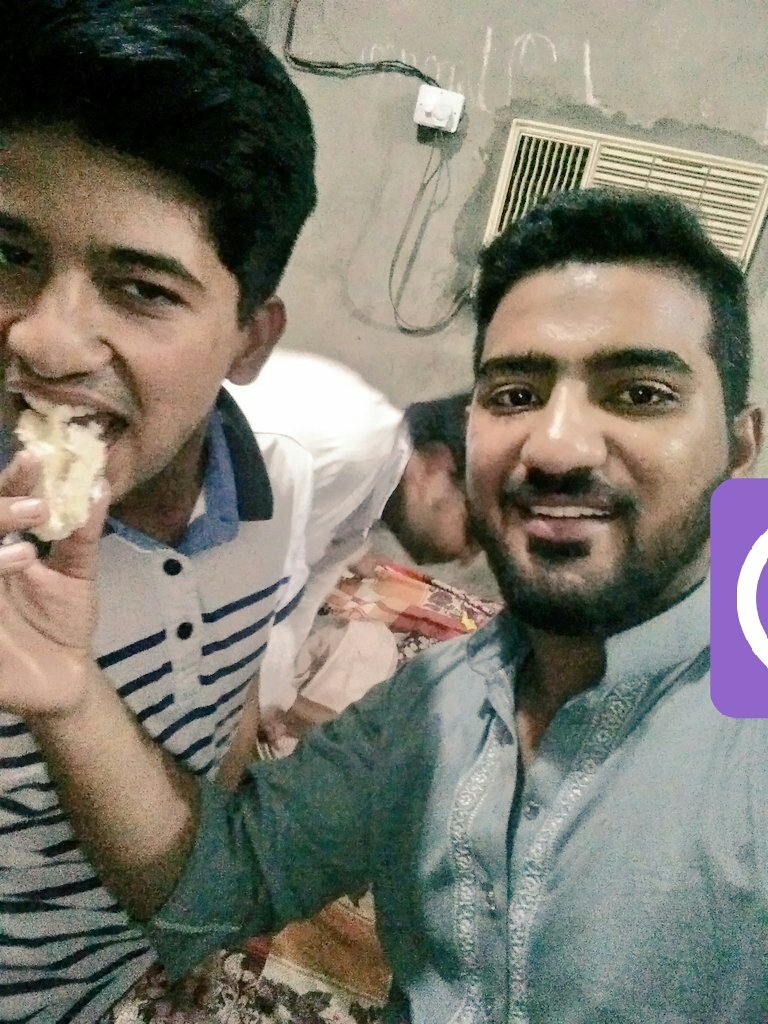 Arslan_Darkstar's tweet photo. @shahzadpucit01 happy birthday cousin... ππππab eid ko boring ni bol skty #hell_fun https://t.co/S3cDVBugG9