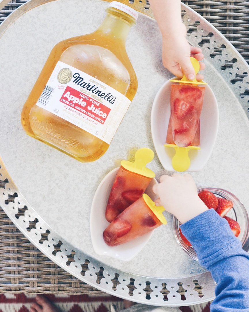 martinellis's tweet photo. Guilt-free popsicles for breakfast. Enough said! #breakfastinspo #popsiclesfordays (📷: Lovely Lucky Life via IG) https://t.co/BFyZmNjUmf https://t.co/PNPaWD6ape