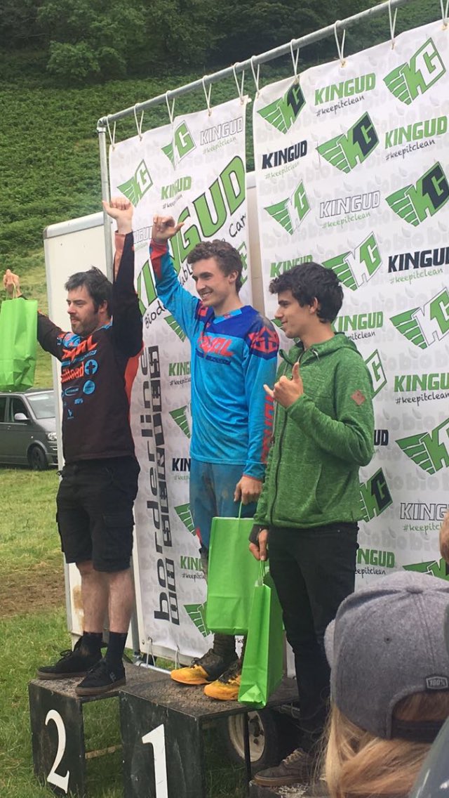 davidsmith1983's tweet photo. 2nd place at an awesome Llangollen this weekend with mixed weather! #happydays @TheTrailheadUK @SantaCruz_uk @royalracing https://t.co/95MdKfOJUr