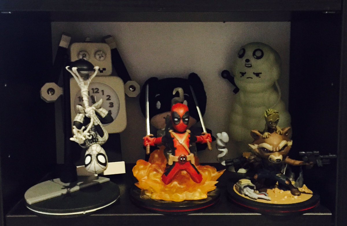 minimalseries's tweet photo. @lootcrate officially being moved to a second shelf...you're slowly taking over #lootcrate #spiderman #deadpool #rocket #batman #finn https://t.co/jiPfjK49Dw