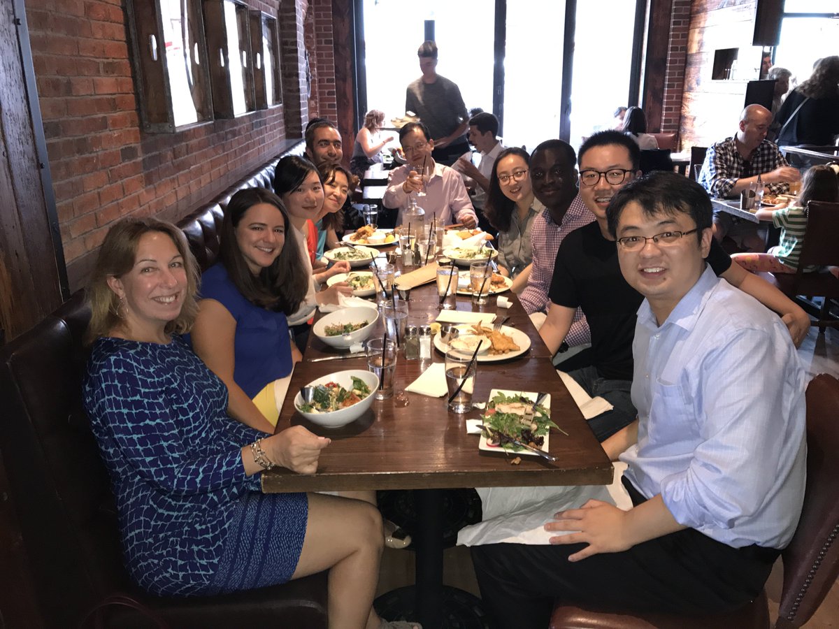 CompFinanceCMU's tweet image. #Spotted: #MSCFAlumni in Boston gathered at @GranaryTavern to catch up, talk shop and grab a bite!