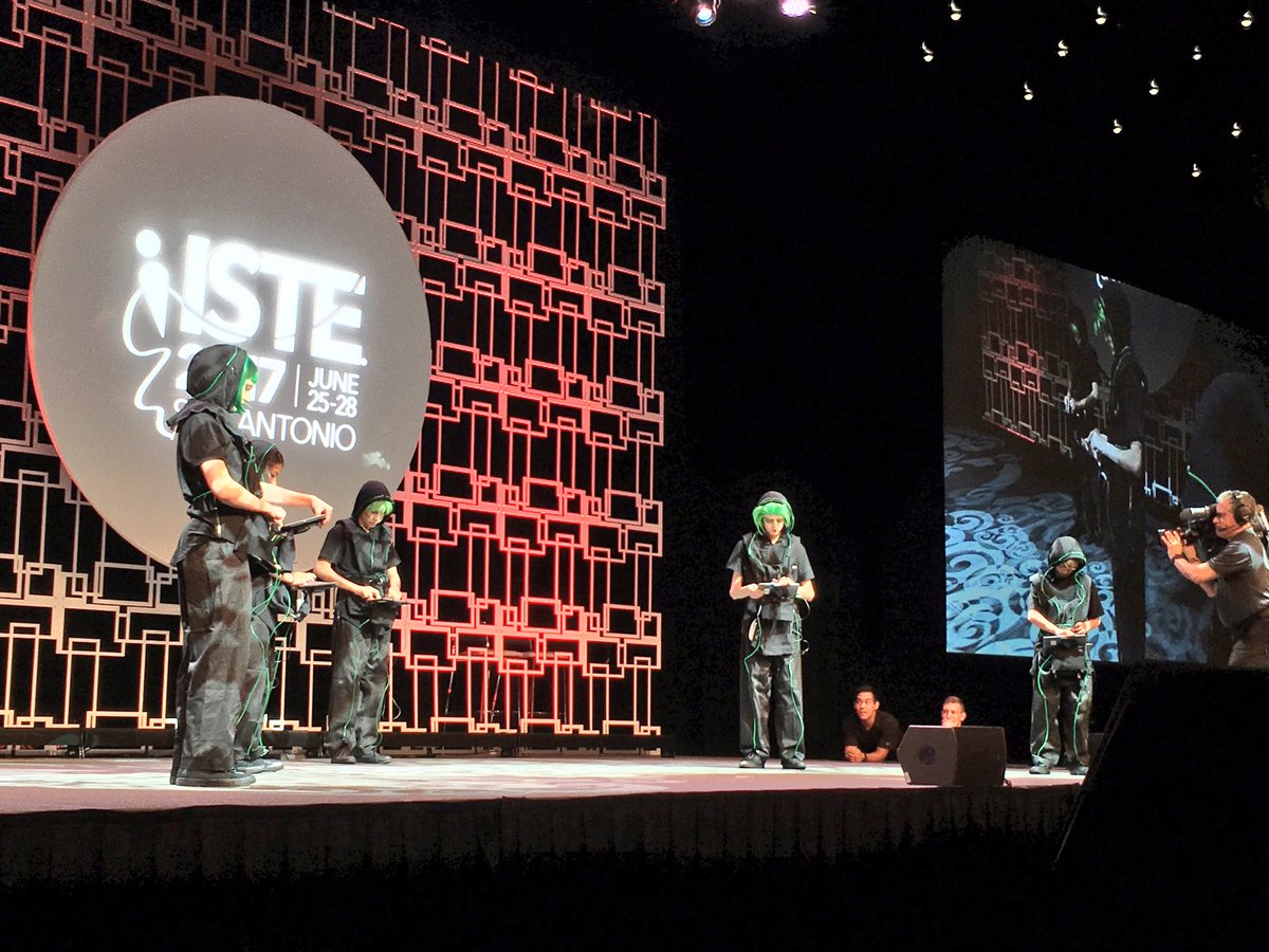 JoseValentinRdz's tweet photo. #Educación #Soundtapp kicking off EdTekTalks in Stars Ballroom 1 & 2! #ISTE17 https://t.co/8Ov4oVlSw3 by #ISTE