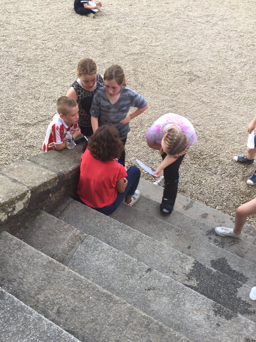 Grove_Academy_'s tweet photo. #treasurehunt ☀️ We've settled in already and enjoyed spaghetti a la bolognaise for dinner. #frenchtrip2017 https://t.co/byEnb7RGvw