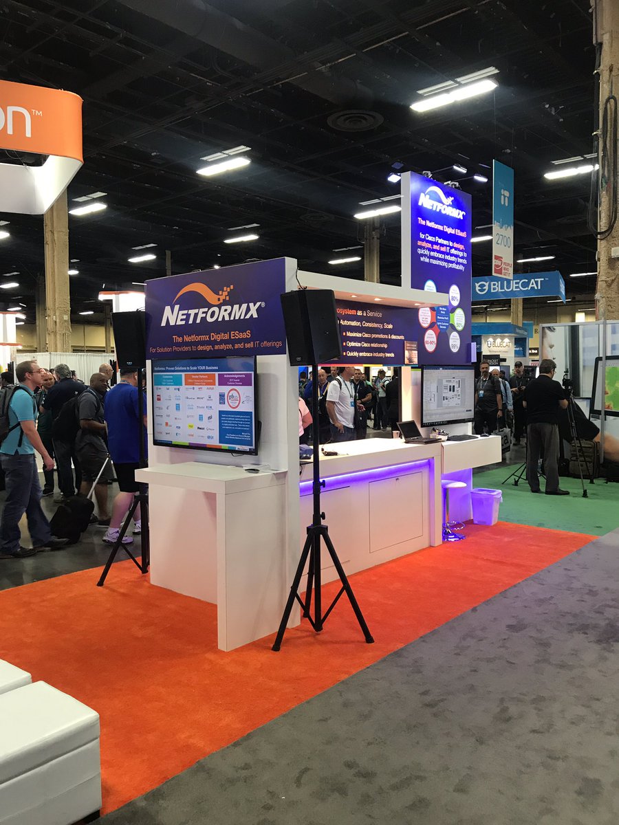 MG_Netformx's tweet photo. We out here! Come by say and hello.#netformx #clus2017 https://t.co/VkmRm7o4mI