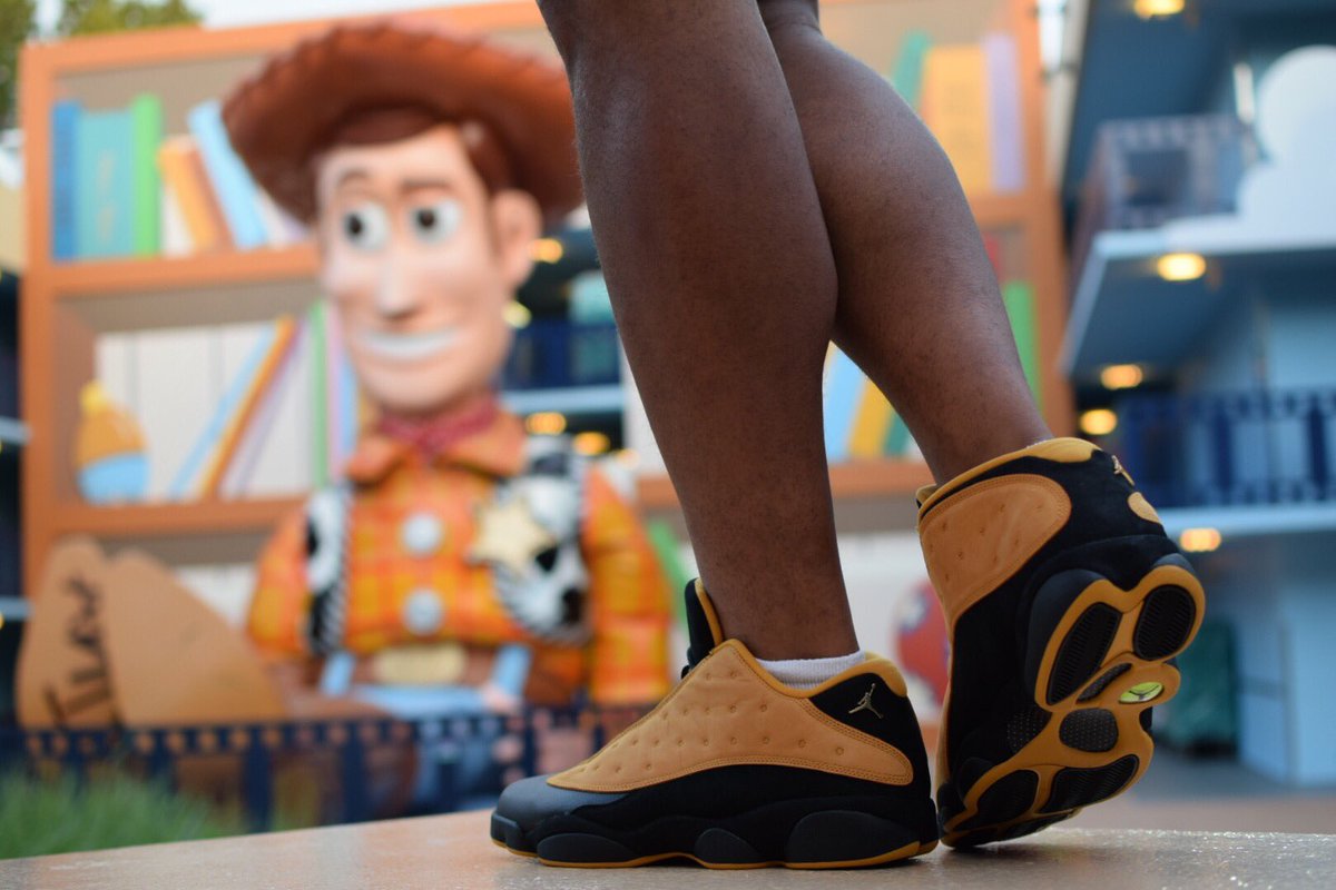TierneySneakz's tweet photo. 🏰At The Disney Allstar Movie Resort🏖 #4DaLoveOfSole #vaction #Disney #ToyStory #sneakhead #AirJordan #FreshVisions https://t.co/HFRNMDDN3r