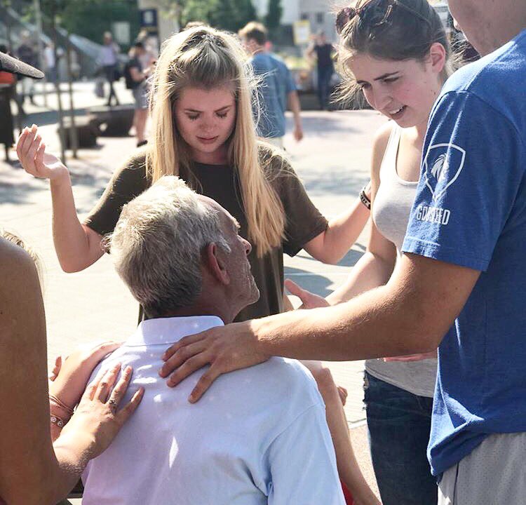 wear_NAtIONS's tweet photo. Happy Mission Monday! Read about Raechel and her Mission story on our Facebook or Instagram #missionmonday https://t.co/xIuXiqTzhq