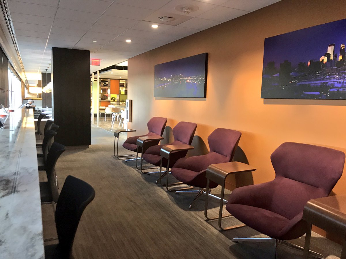 unaccompflyer's tweet photo. The Escape Lounge in Minneapolis is surprisingly fantastic. With new Priority Pass restrictions I was one of four guests. #Travel #EscapeMSP https://t.co/l7K4wduJjK