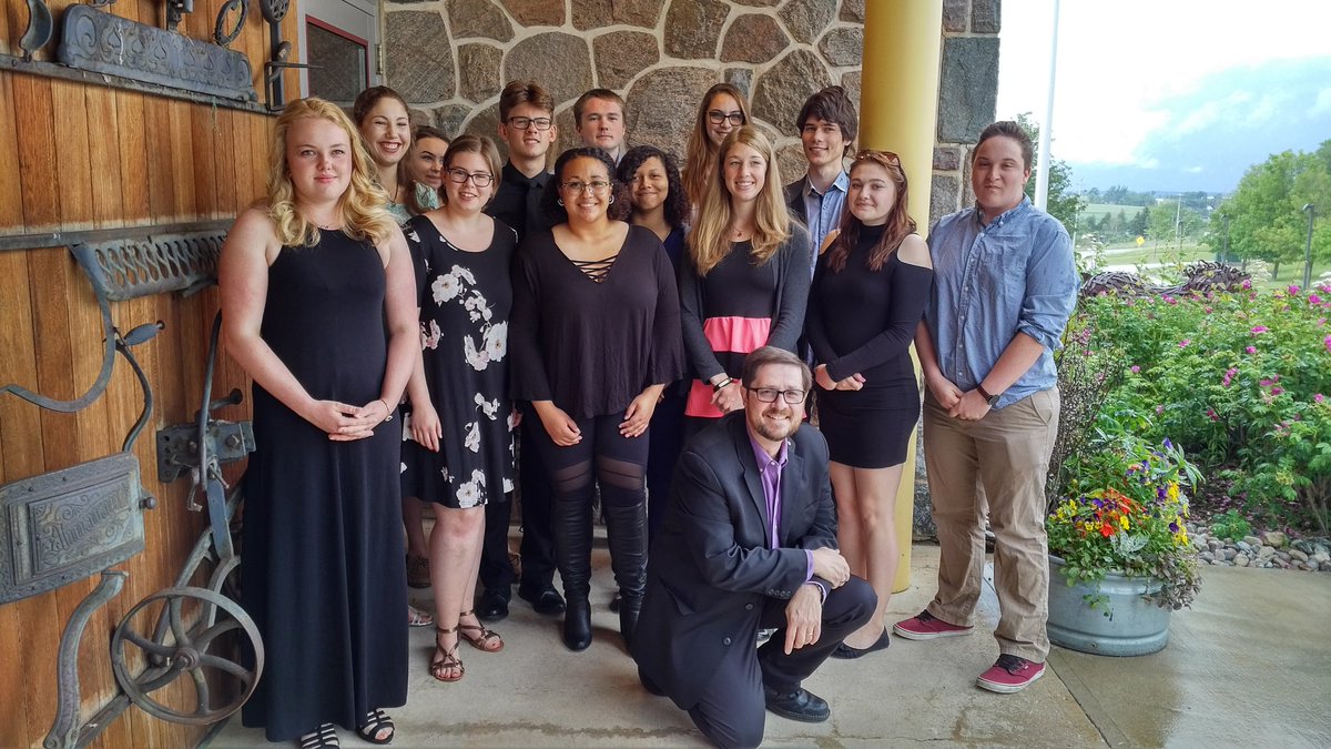 neilorford1's tweet photo. DHP Graduation Day @DufferinMuseum @ugdsb @CDprincipal @WSSGuidance @ODSS_News @DHP2017  - thanks for a great year and Fare Thee Well! https://t.co/x6C2nSyatb