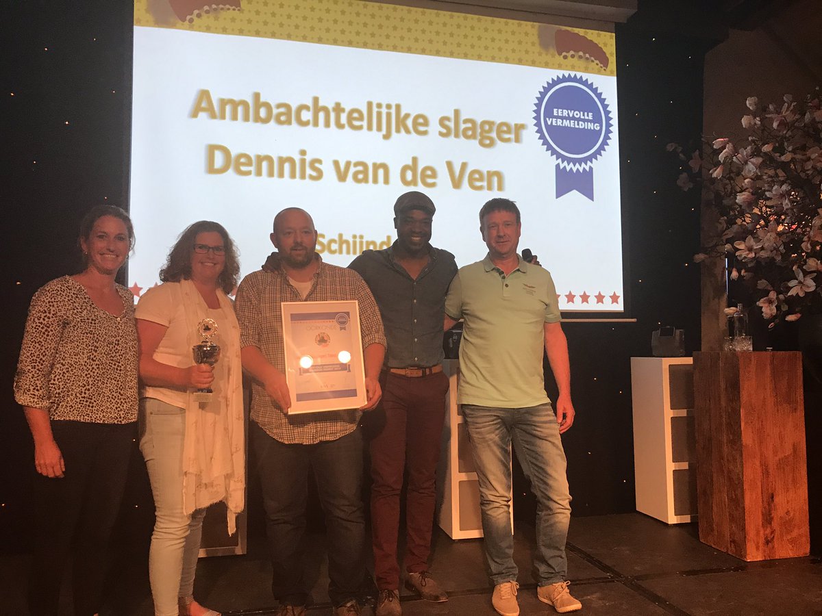 Prachtige sparerib waarin de kunst vd garing tot zijn recht komt. Eervolle vermelding #spareribstrophy17 <a href="/slagertjeven/">Dennis van de Ven</a>