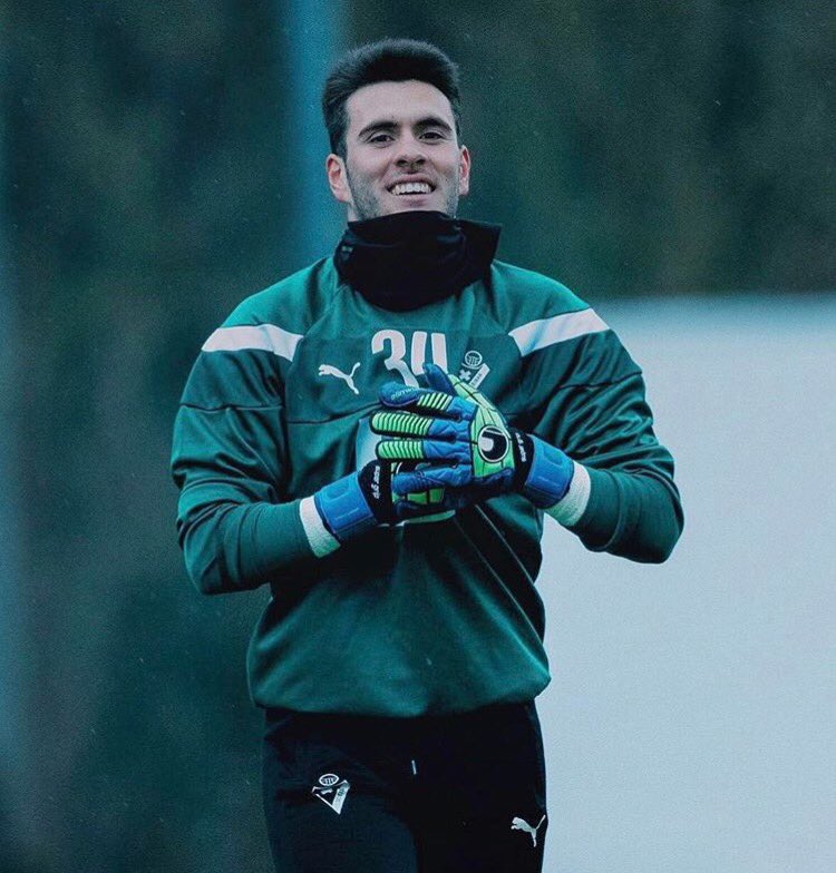 Exitosa temporada de <a href="/MarkelAreitio1/">Markel Areitio</a>¡debut en <a href="/LaLiga/">LALIGA</a> con el primer equipo del <a href="/SDEibar/">SD Eibar</a> y ascenso a segunda B con el <a href="/CDVitoria1945/">C.D. Vitoria</a>!¡GRANDE!