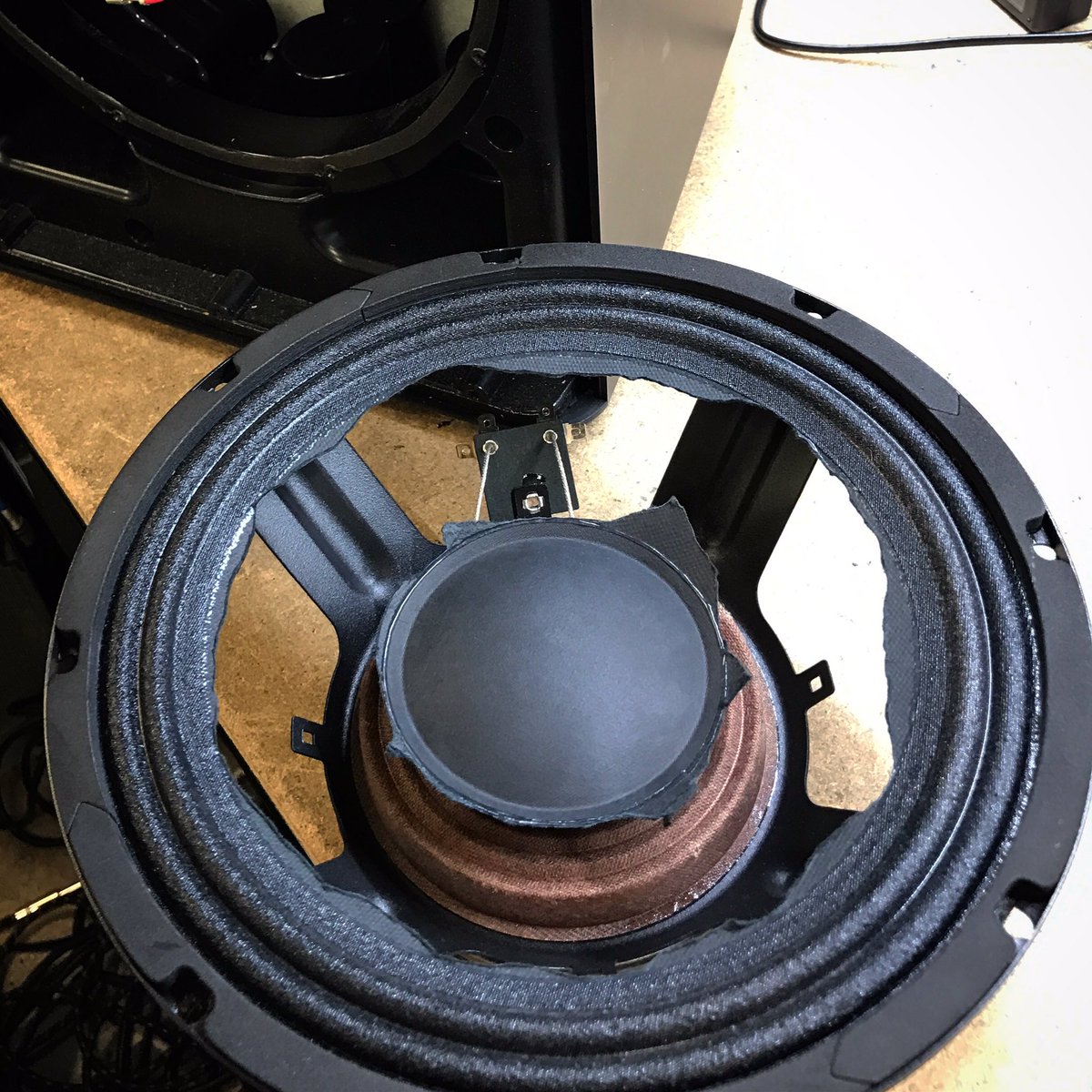 nysoundtek's tweet photo. Customer: "My speaker sounds funny..." #soundtek #proaudio #repairs #wecanfixit https://t.co/xAHCw5l0Sp