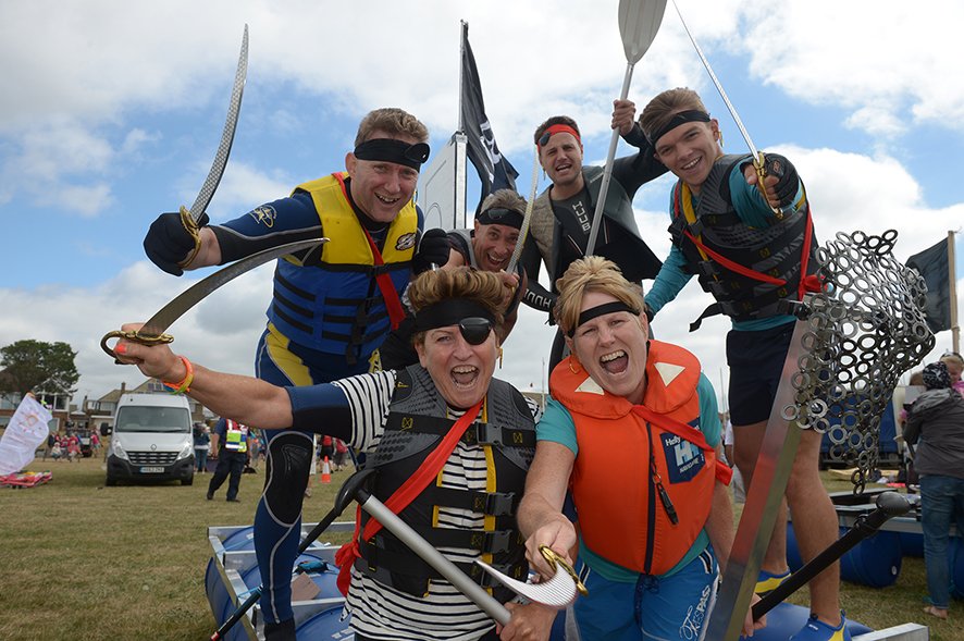 echosnapper's tweet photo. Picture Gallery. Southend Raft Race
https://t.co/Yzz12Dl9T8 
See @Essex_Echo https://t.co/hQeGD4025T