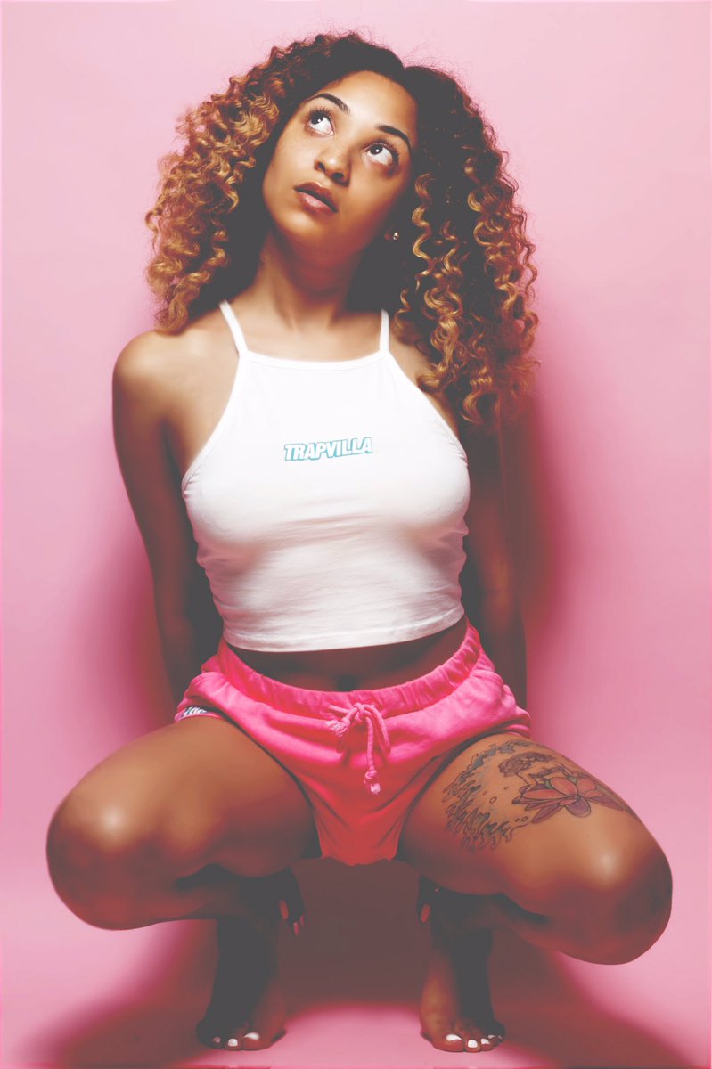 GEEZUSCHRIST_'s tweet photo. #TRAPVILLA x #KEEPITGEE 🌐 https://t.co/RLwKUd4Se4