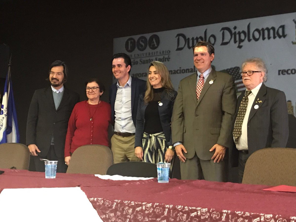 SAMBDAExport's tweet photo. (2/2) ... Santo Andre University, staff from the U.S. Foreign Commercial Service, and our very own @DavidLeister!  @USMBDA @EconDevUTSA https://t.co/DCG43Nhx8Z