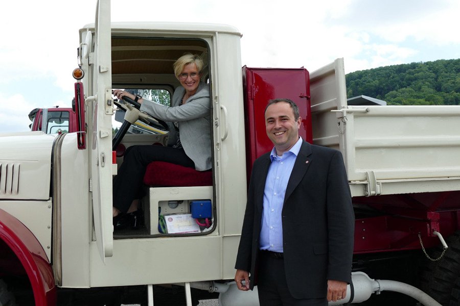 KOPŘIVNICKOU TATRU NAVŠTÍVILA MINISTRYNĚ PRO MÍSTNÍ ROZVOJ KARLA ŠLECHTOVÁ
tatra.cz/o-spolecnosti/…