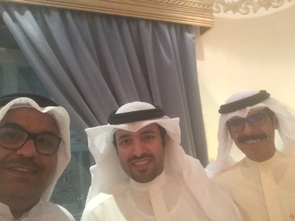 aldhafiri93's tweet photo. صورة تجمع الاخ راضي الزردان السعيدي 
والاخ منصور السعيدي والدكتور عبدالعزيز السويط في ديوان العم مطيران السويط https://t.co/XPv5nf2t5w