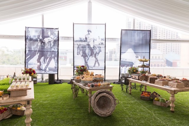 ideas_events's tweet photo. It's a #marvelousmonday showcasing our Nora &amp; Soma Tables with our specialty containers #tablesdecor #polo #events #eventdecor https://t.co/T7I1FW6gPZ