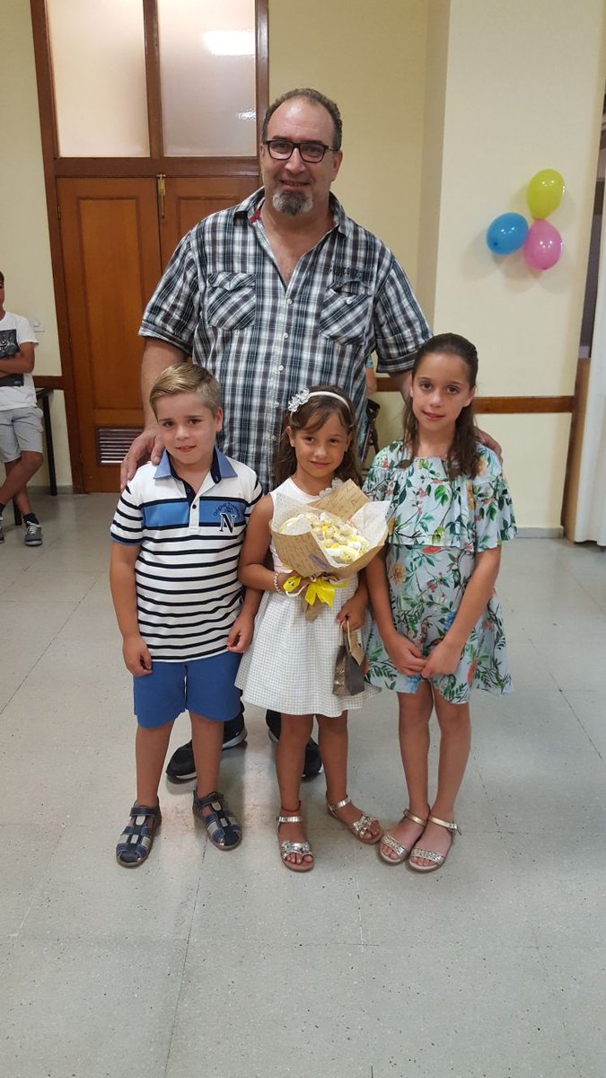 FallaGrau's tweet image. Estem d'enhorabona!Isaura Sendra Gomar ha acceptat ser Reina de la Poesia Infantil!De segur que serà un gran any!#FallaGrau