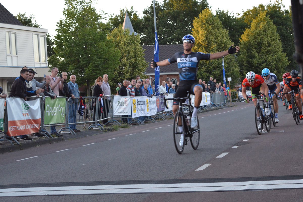 Winnaar Jeff Vermeulen te Nieuw Roden <a href="/jeffvermeulen/">Jeff Vermeulen</a> @DestilJoPielsCT