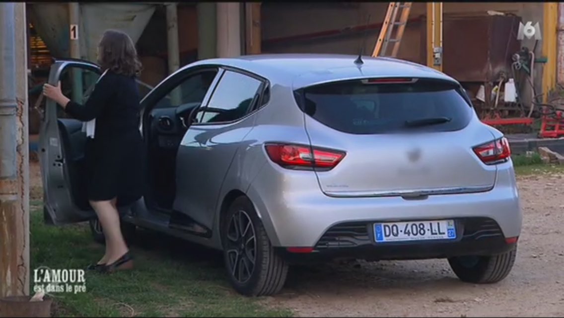 ondemoul's tweet photo. Françoise, nouvelle égérie #Renault
Grosse envie d'acheter une Clio d'un coup. #adp https://t.co/2egCZAjGlI