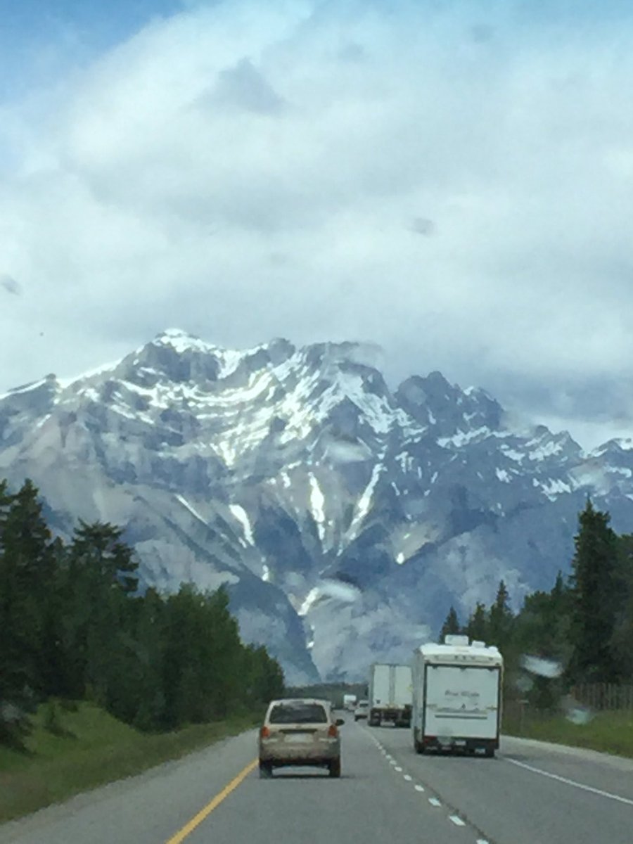 Mrs_Gamer1165's tweet photo. Hello mountains! https://t.co/L8Jujht89K