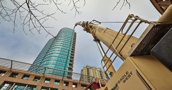 tntcranecanada's tweet photo. We love cranes! #tntcrane https://t.co/KFXHG7Hsjb https://t.co/O8DQfUjwBt