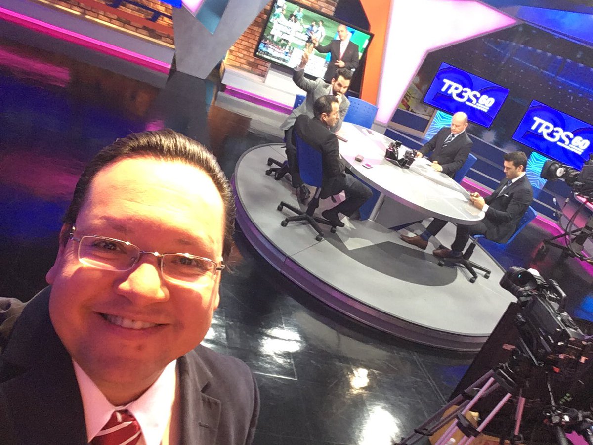 SamReyesH's tweet photo. Ya estamos listos en @Tres60TDN para hablar del #GPdeAzerbaiyan y la #F1
EN VIVO por @tdn_twit https://t.co/33G5r565Sk