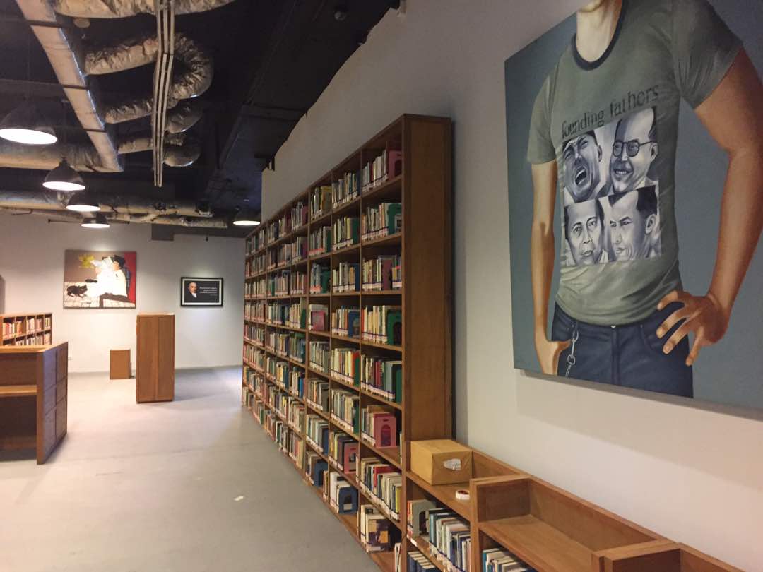 INFO. Perpus Freedom Institute akan dibuka lagi utk umum akhir bulan depan. Pindah ke Wisma Bakrie 1 Kuningan, seberang gedung KPK lama.