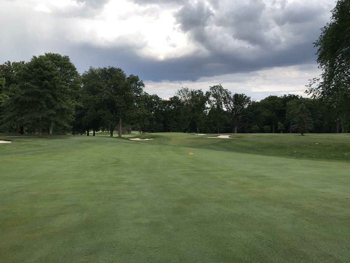 ShawnSmithHFS's tweet photo. Quick tour of Elyria CC this evening.   @prodgerseccgolf @Rothturf and the staff have this W. Flynn gem dialed in!  #greatrouting #1925 https://t.co/LWb9obQAEo
