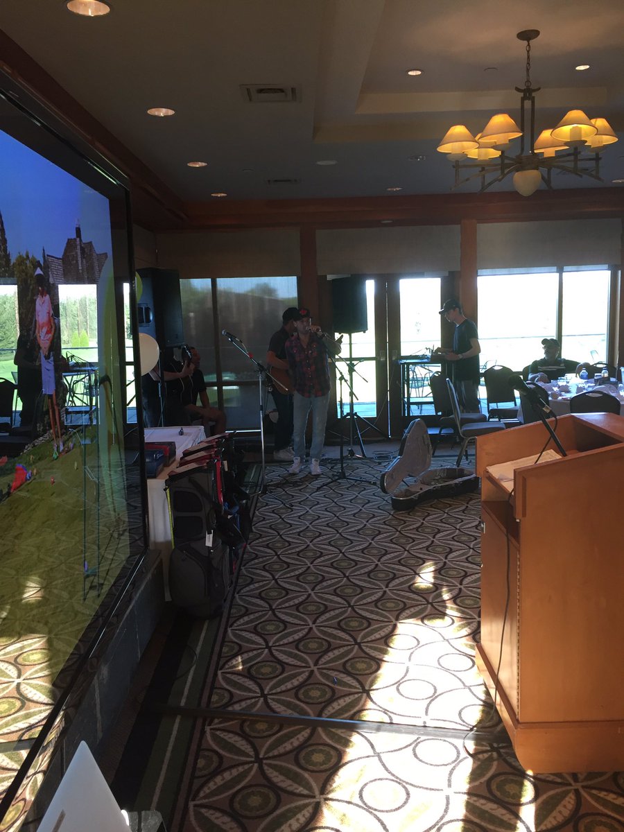 Tom Doull tweet media