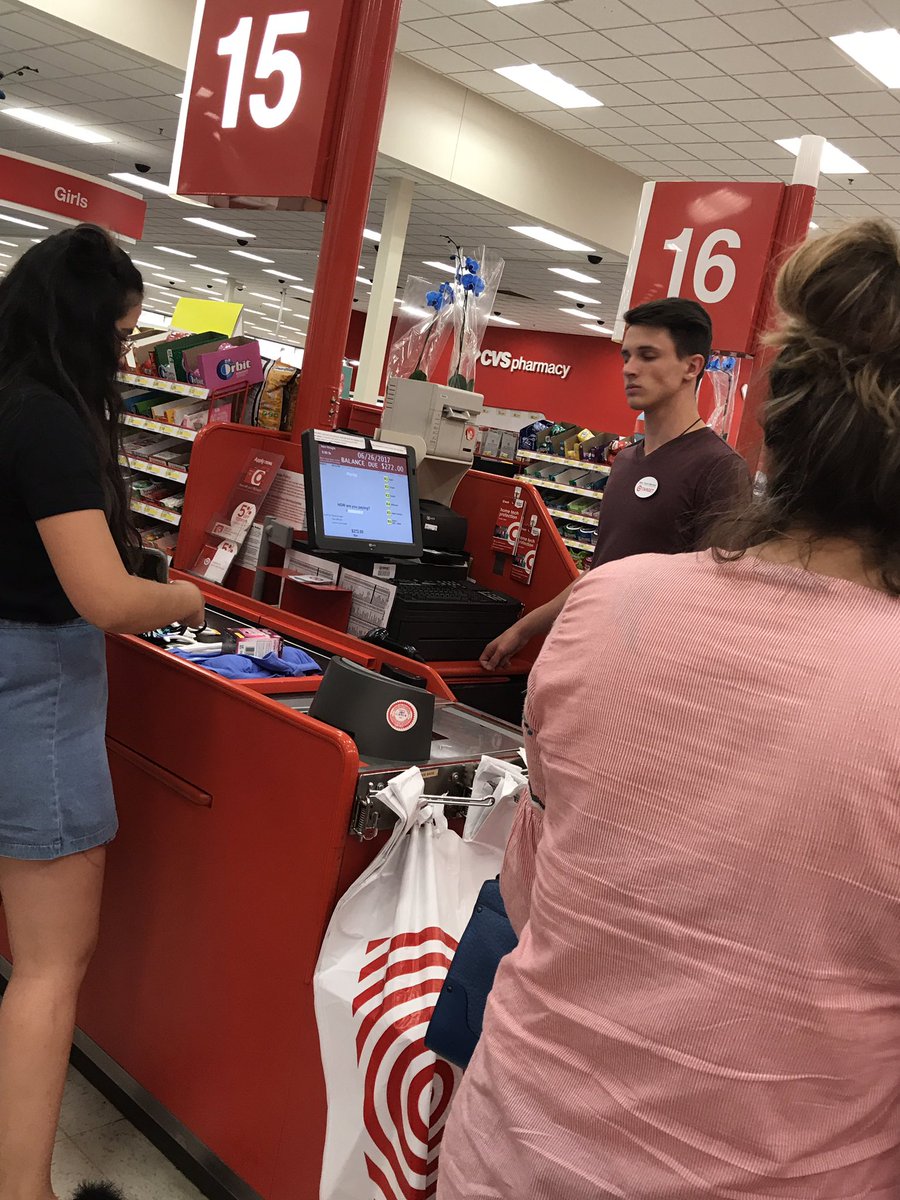NNDM567's tweet photo. #newalexfromtarget ❤️❤️ https://t.co/h8YccNdKuv
