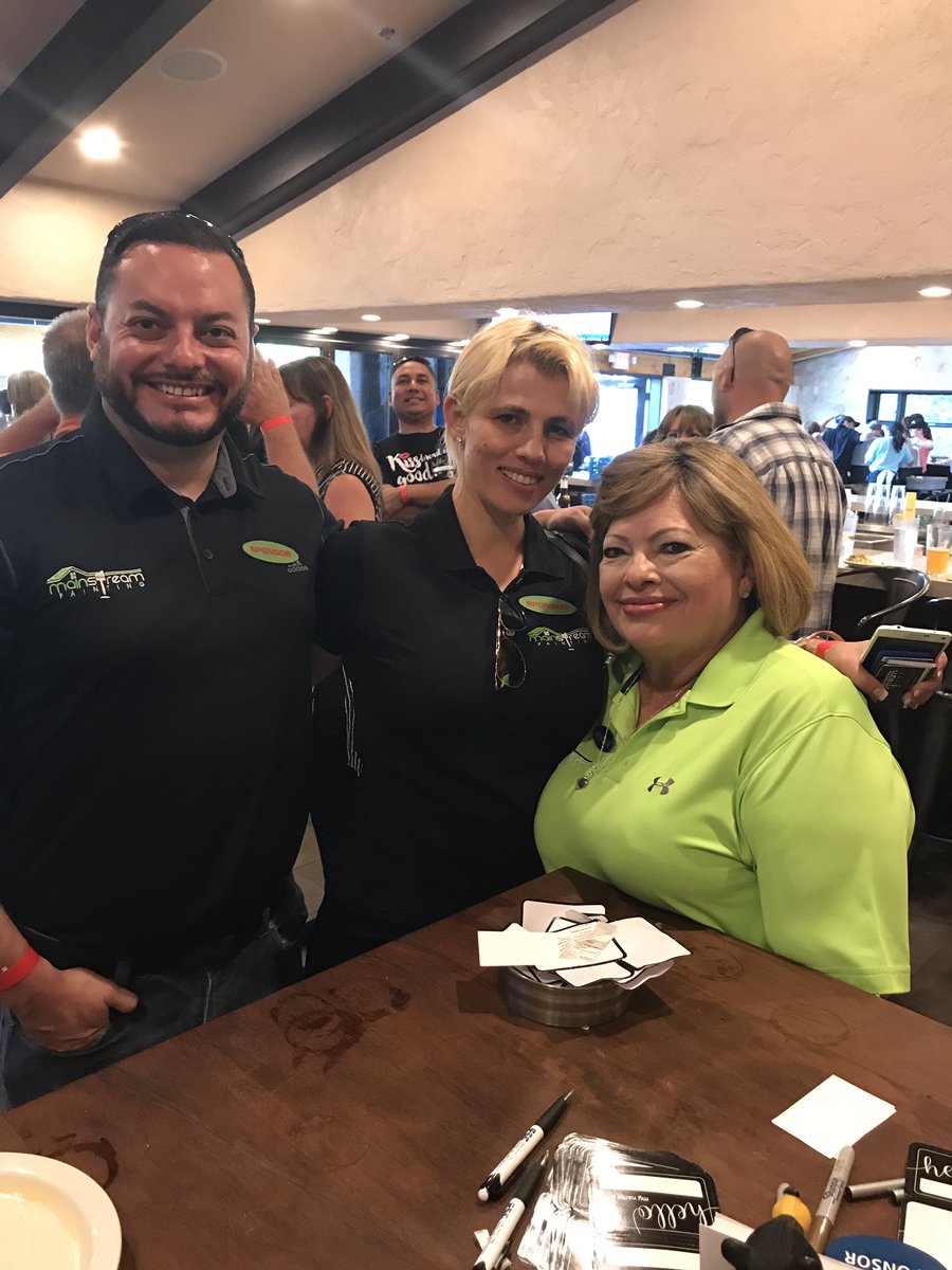 mainstreampaint's tweet photo. MainStream Painting LLC "San Antonio" is enjoying networking with our San Antonio accounts and new prospects. #mainstreampainting #family https://t.co/AeMGXGe9Q9