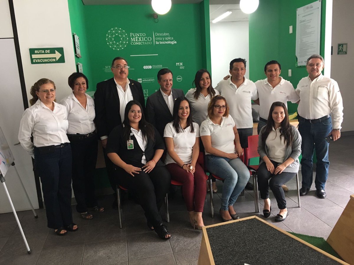 SalvaFdezAyala's tweet photo. @SCT_mx  #Jalisco  atento al 4o Aniversario #ReformaTelcom @EPN . Felicidades @gruizesp @eolveraj @IFT_MX @jrodartel https://t.co/DIGiEY2jLo