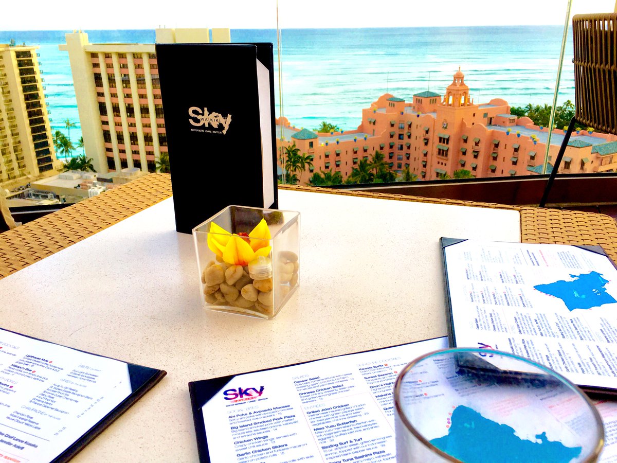 ultimateiknarf's tweet image. Summer: Pau Hanas and Happy Hours #thankful #SprintSummerSweepstakes