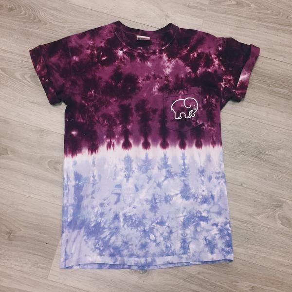 shopivoryella's tweet photo. ✨ PSA ✨

We've restocked our Tie-Dye Ombre Classic Tee! 💙💜🐘

Shop 👉 https://t.co/1wYSJiRFdD ✌️ https://t.co/HjrIj1eHzI