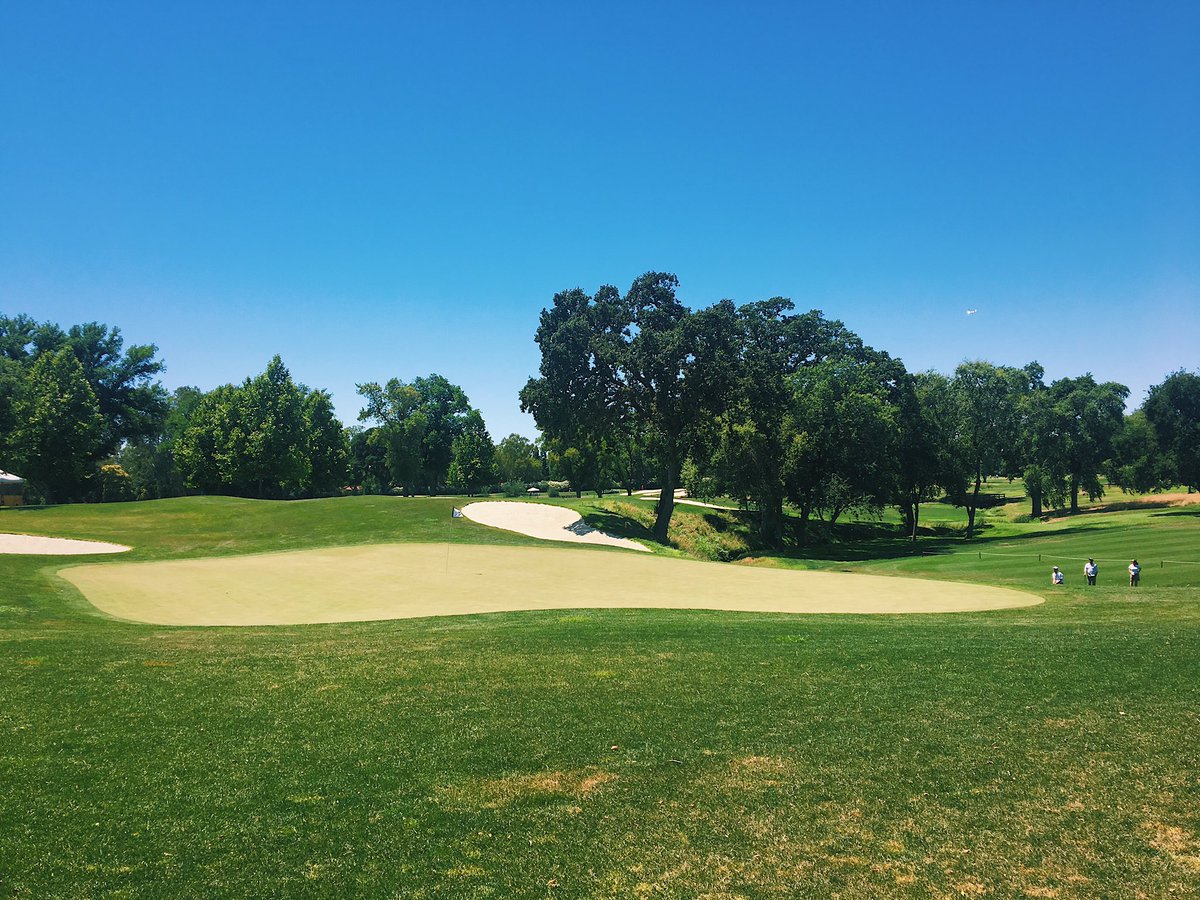A quiet golf course as we wrap up an amazing day. 🏌️⛳️ #AWCGC17!