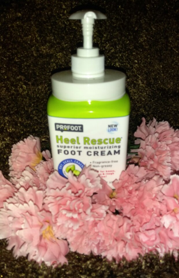 AllThingsSaving's tweet photo. Loving my foot cream from @PROFOOT_Inc free from @Influenster #free #contest https://t.co/jeK8q4EwsO