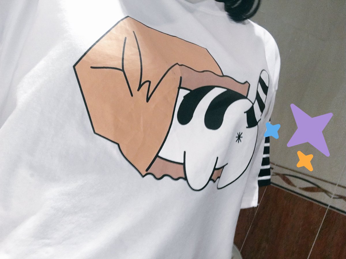 edd00chan's tweet photo. - Mi papá: Que es eso?
- Dsaster: El culo de un gato
- Mi papá: ooooh 😐
- Yo: je je je 😊 https://t.co/FYUpkYn9nE