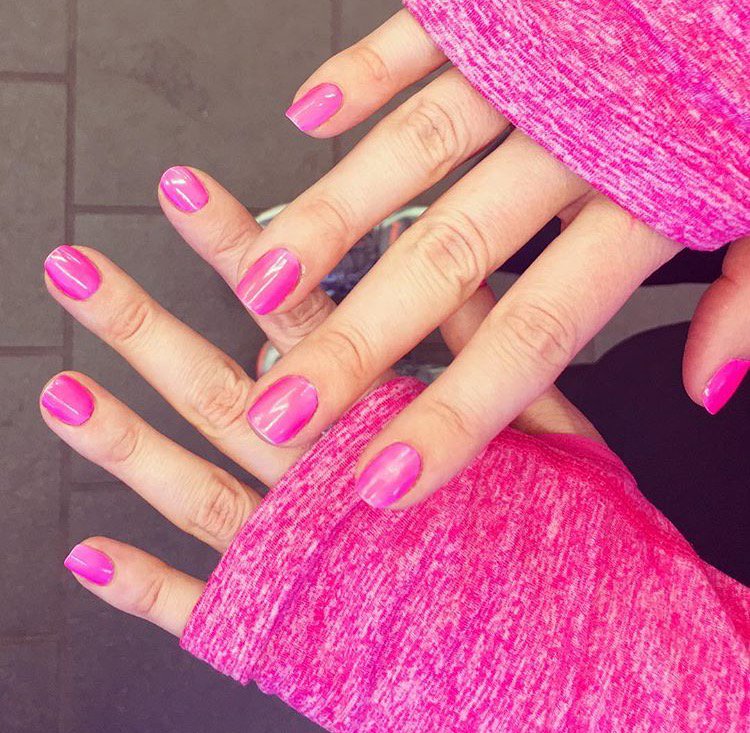 SinfulColors's tweet photo. Go neon and on in #SC80sFlashback #ColorEccentric shade #ShesFromMars π #SinfulColors #ManiMonday #NeonNails #PinkNails @redlips_81 https://t.co/tV3uim1kAG