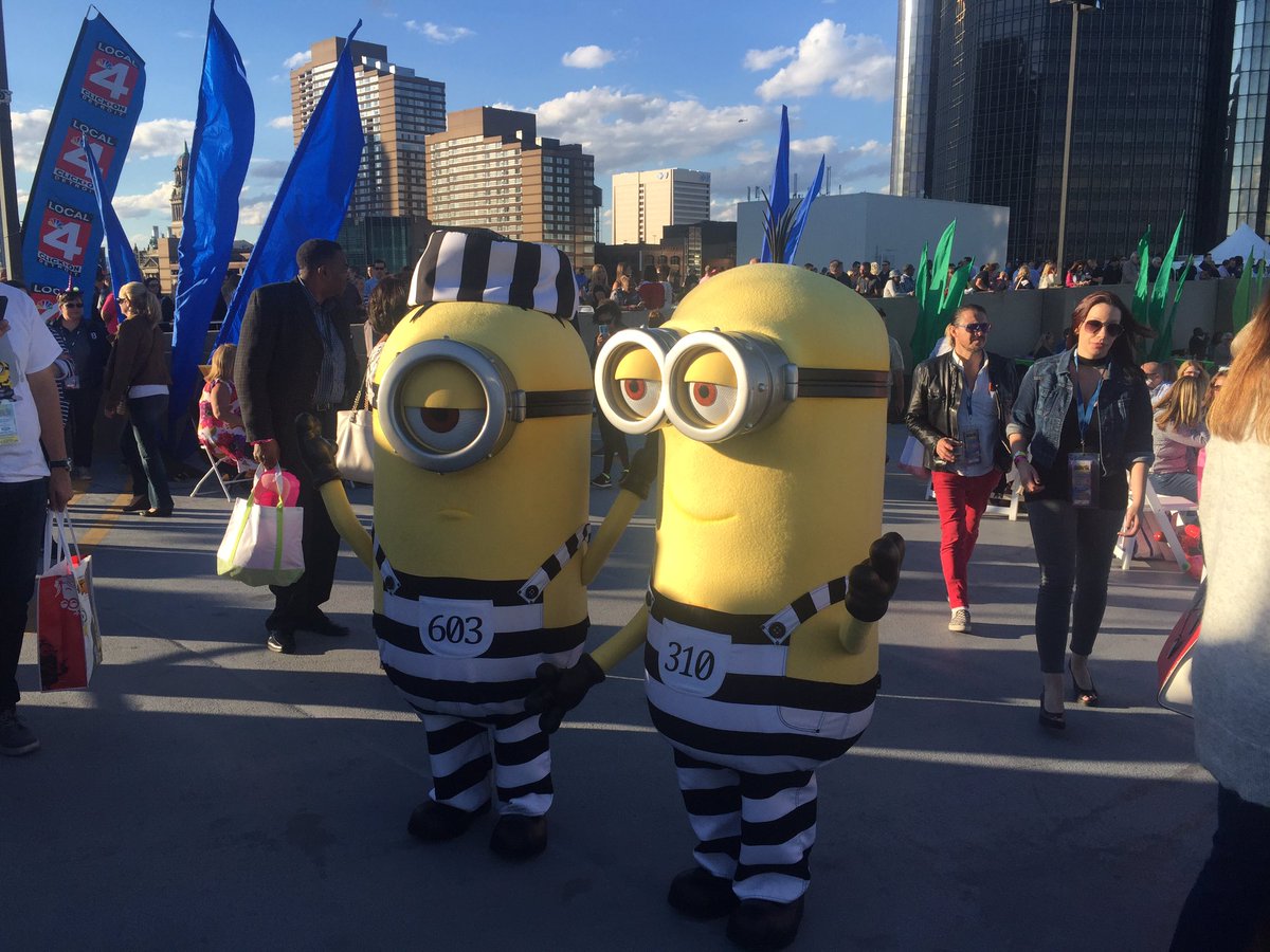 Local4News's tweet image. The minions are here! #FordFireworks