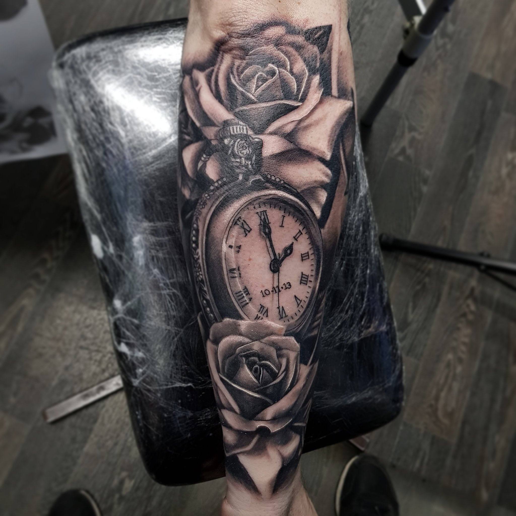 Time tattoo by Roman Kuznetsov | Post 5571