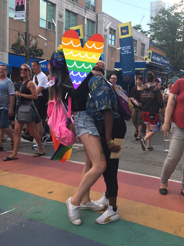 notemiliem's tweet photo. ππ³οΈβππ― #TorontoPride2017 // 3rd year/best year #LoveIsLove https://t.co/bm5HKlAp5Q
