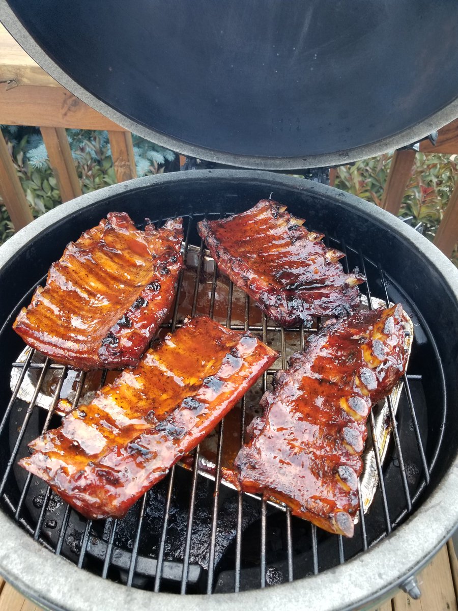 TommyJohnson_Jr's tweet image. 1st night at home after 4 in a row &amp;amp; tried a new rib recipe on my @BigGreenEgg It was best I've ever made.