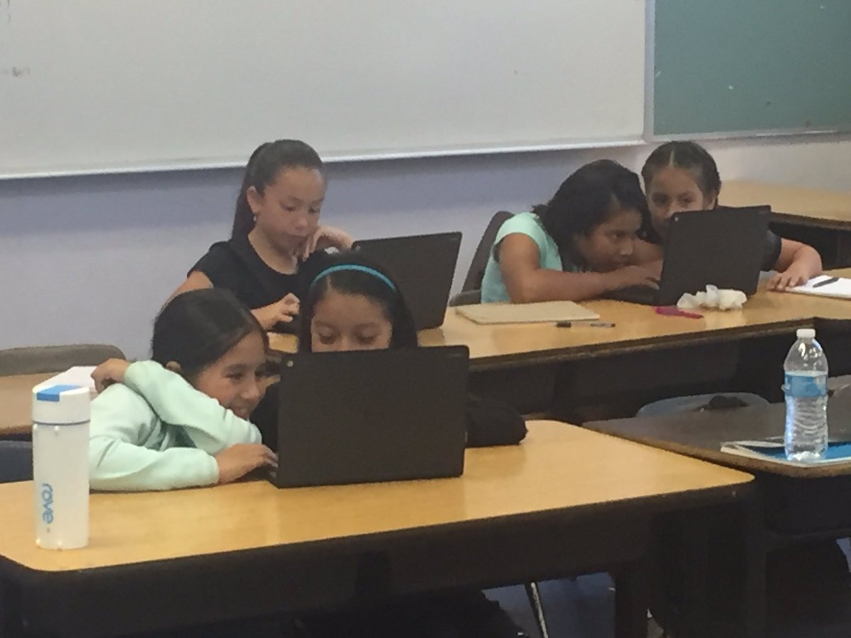 ComptonRobotics's tweet photo. #comptongoestomars at @ComptonUnified https://t.co/CAbDbv10hS