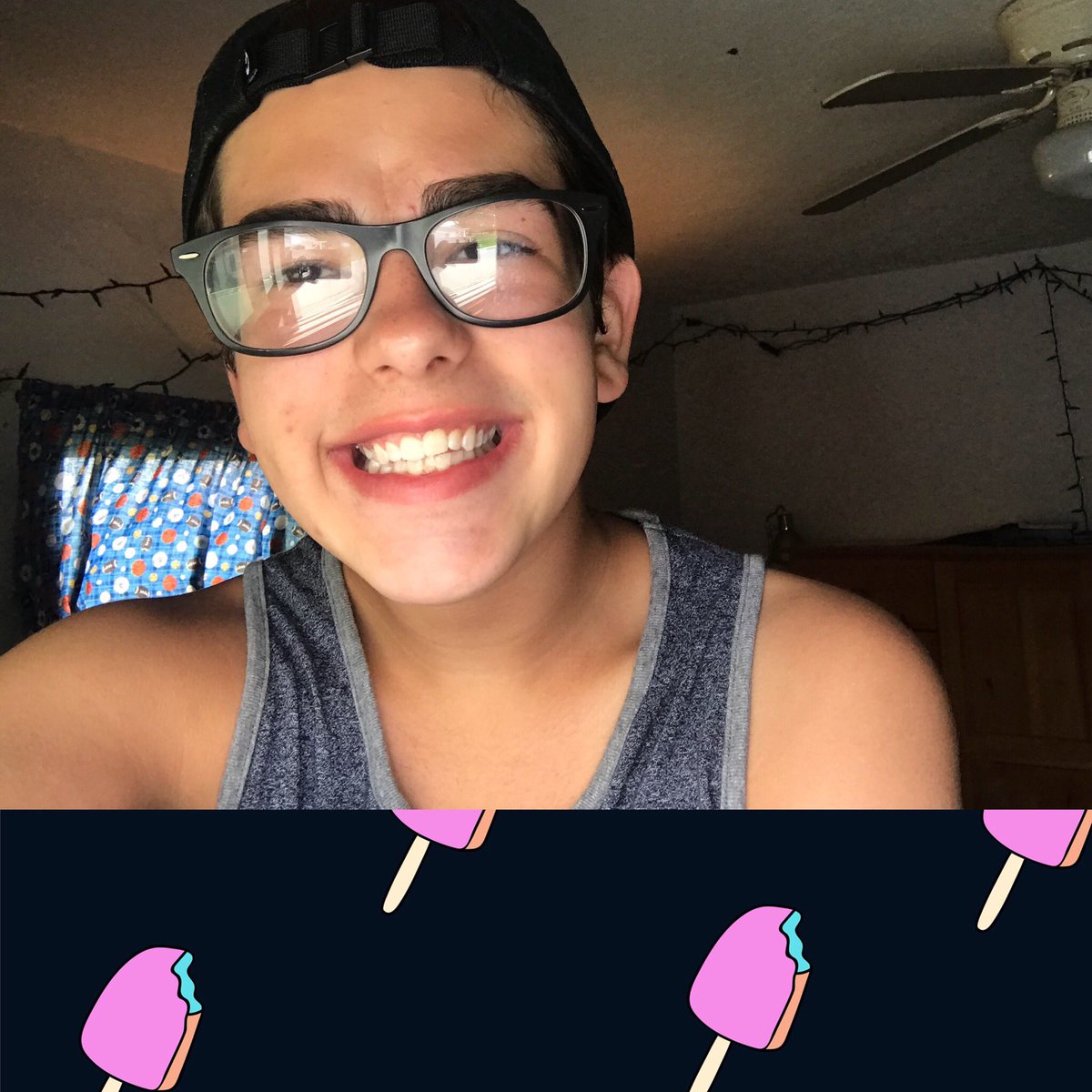 velvetethan's tweet image. HAPPY TUESDAY. I CANT WAIT FOR TODAYS VIDEO !! #TuesdaySelfie