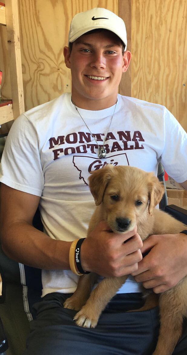 GarrettGraves4's tweet photo. Excited to announce after some long discussions with my family and coach, I am committing to the UNIVERSITY OF MONTANA!!! #GoGriz #committed https://t.co/FSuK343qTz