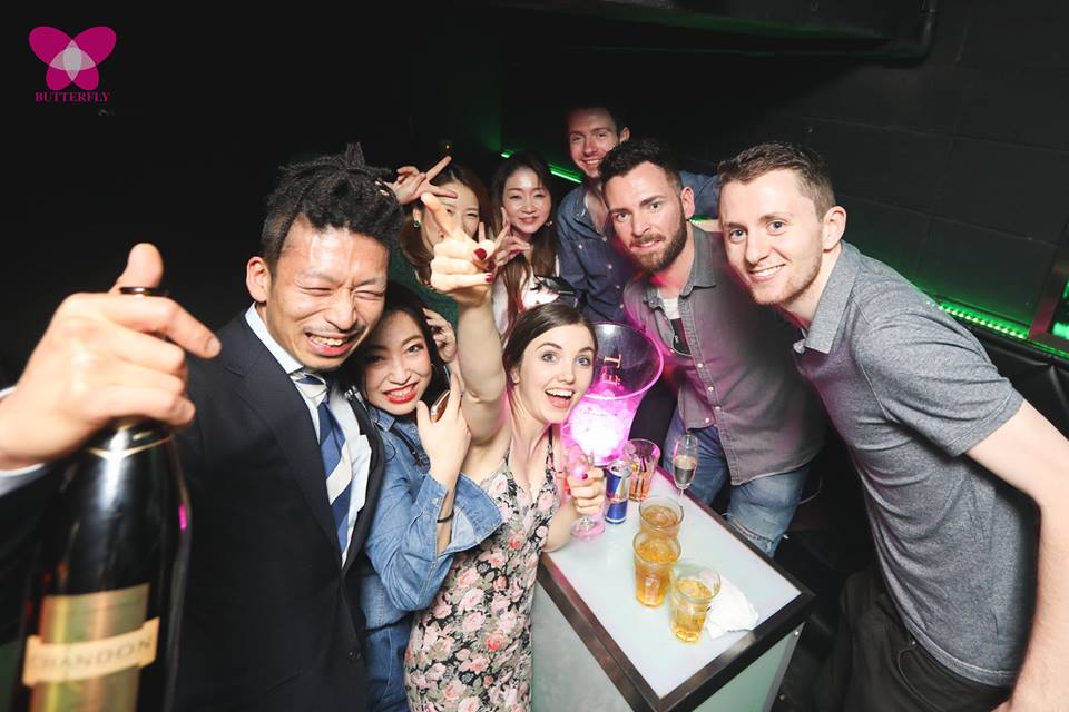 DJWATARUOSAKA's tweet photo. 今夜開催→
6/27 (Tue.)
#HappyButterfly
at. #ButterflyKyoto
#DJHIFUMI #DJLEGO #DJSANMA
#DJNANA #DJYUI #DJGN
#APACHE #RDO
#DJWATARU #MODISHOSAKA https://t.co/Tqjb9gOihk