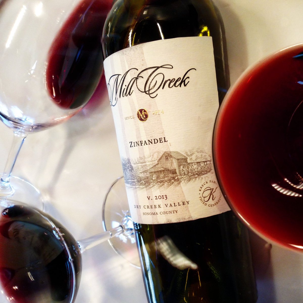 Love this Zin from <a href="/drycreekvalley/">Dry Creek Valley</a> and <a href="/MillCreekWinery/">Mill Creek Winery</a>! Balanced and well integrated; Mille Vanille soifknows.com/2017/06/26/mil… via #wine #soif