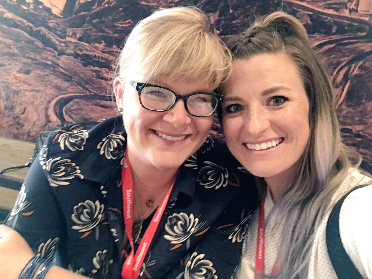 smitty_onair's tweet photo. Waiting to meet @TheFray before #DestinationRedRocks #paltime @SouthwestAir @SouthwestAir @Greeblehaus https://t.co/33bcLyLOgX