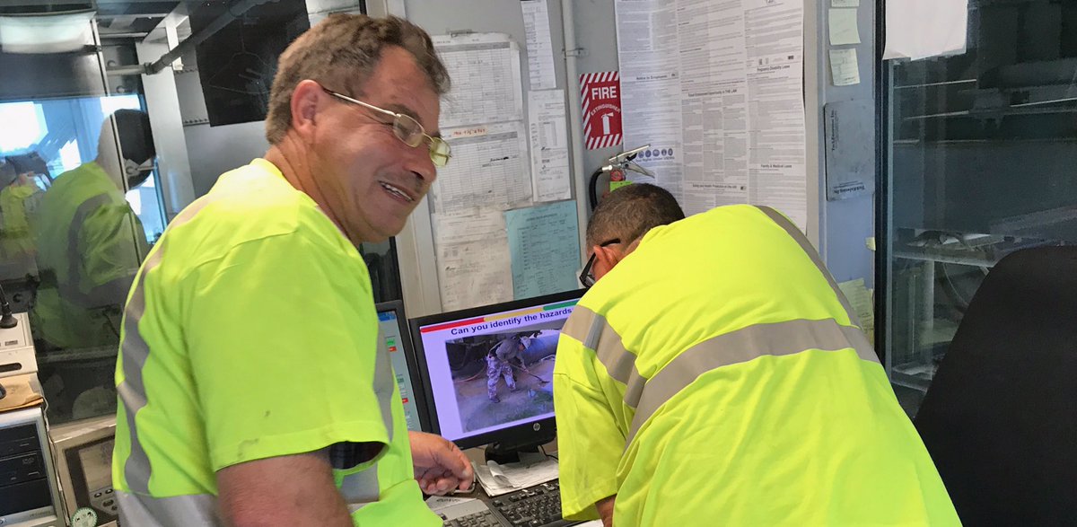 fernchavez29's tweet photo. Safety Spotlight Richmond Terminal - Recogize the Hazards. 2628 days! Zero Injuries. #Zero4Life @CEMEX_USA https://t.co/EBHoS55Xkb